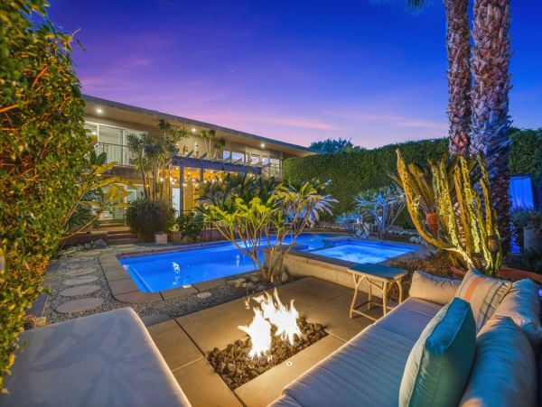 Palm Springs Home 990652