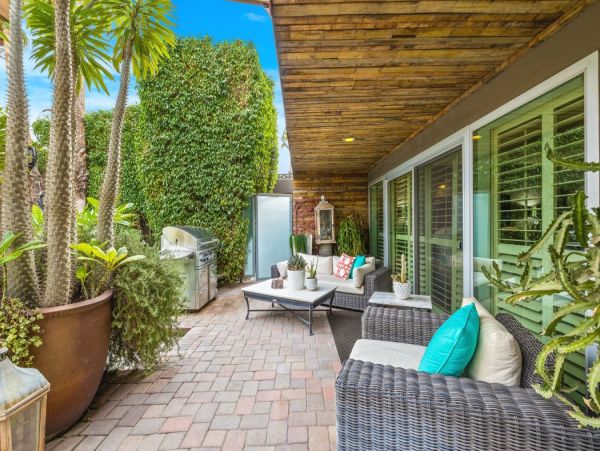 Palm Springs Home 990652