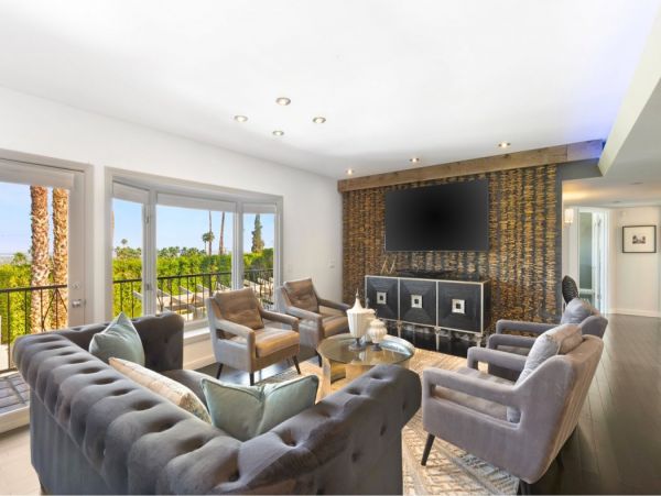 Palm Springs Home 990652