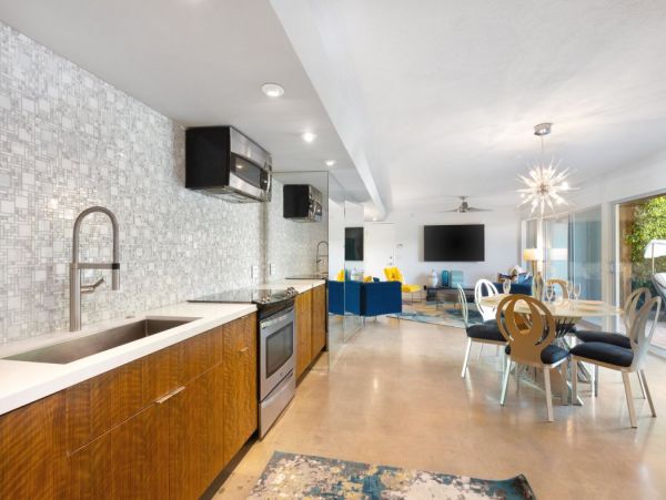 Palm Springs Home 990652