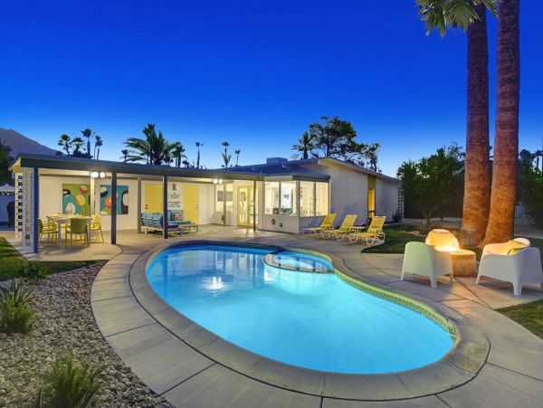 Palm Springs Home 990653