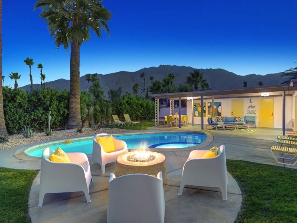 Palm Springs Home 990653