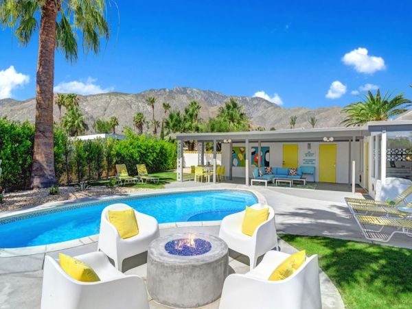 Palm Springs Home 990653