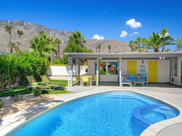 Palm Springs Home 990653