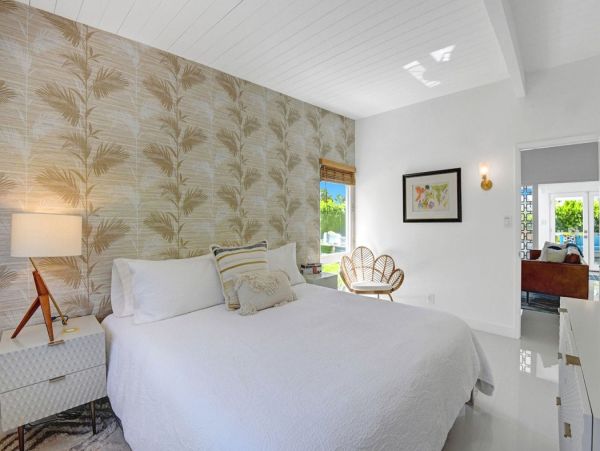 Palm Springs Home 990653