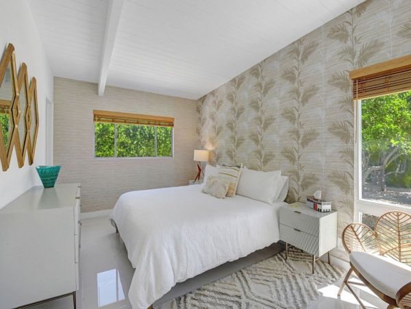 Palm Springs Home 990653