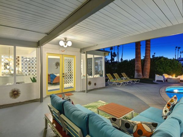 Palm Springs Home 990653