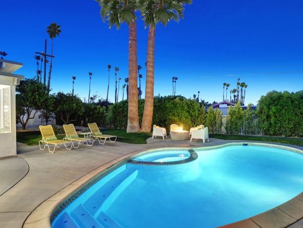 Palm Springs Home 990653