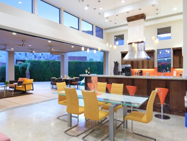 Palm Springs Home 990654