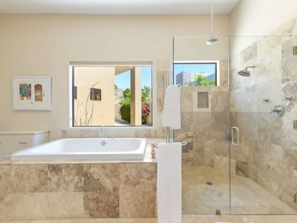 Palm Springs Home 990654