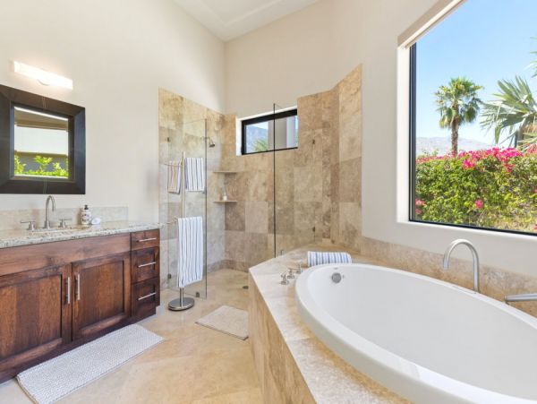 Palm Springs Home 990654