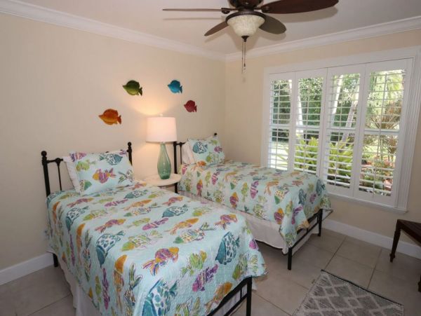 Charming Vacation Home Rental on Sanibel with Pool 6 Guests