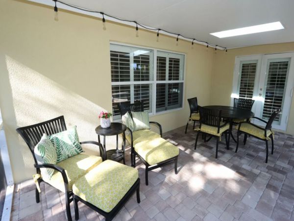 Charming Vacation Home Rental on Sanibel with Pool 6 Guests