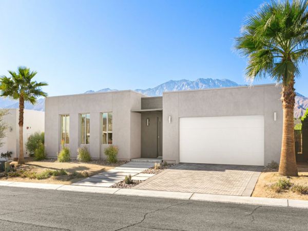 Palm Springs Home 990656