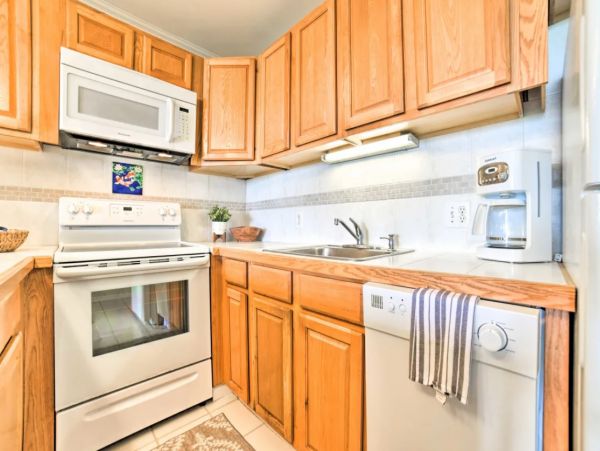 Beautiful Kihei Condo with Panoramic Ocean Views