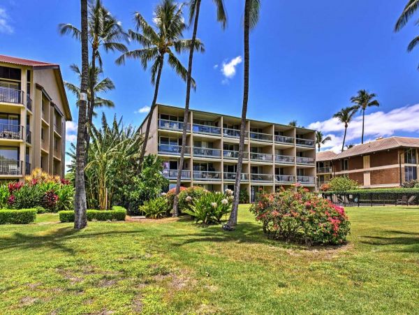 Kihei Vacation Rental with Pool and Beach Access