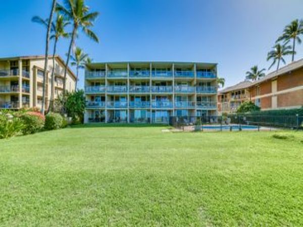 Kihei Vacation Rental with Pool and Beach Access
