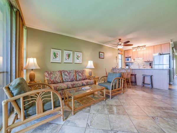 Kihei Vacation Rental with Pool and Beach Access