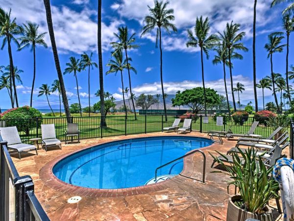 Kihei Vacation Rental with Pool and Beach Access