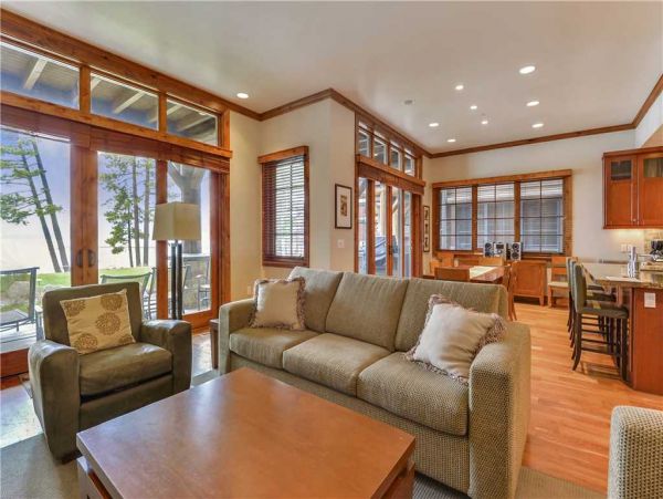 Lake Tahoe South Shore Home 990702