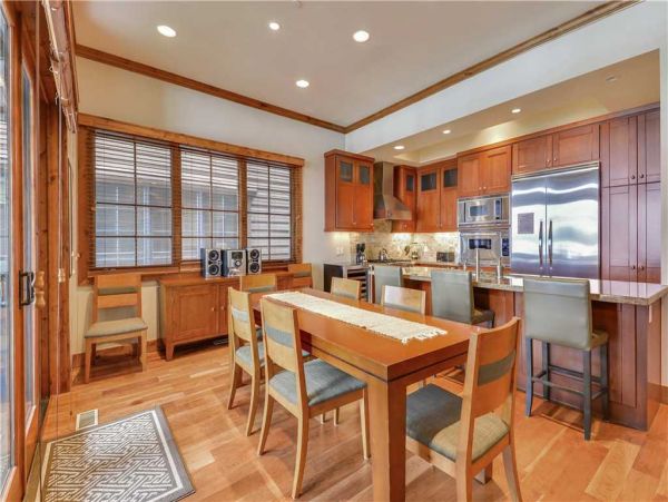 Lake Tahoe South Shore Home 990702