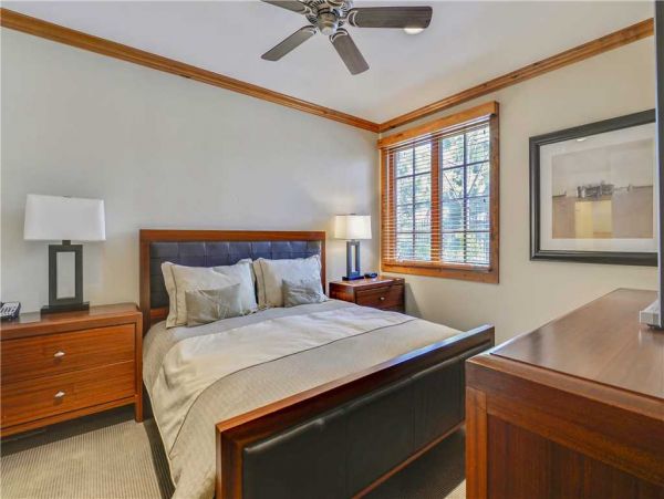 Lake Tahoe South Shore Home 990702