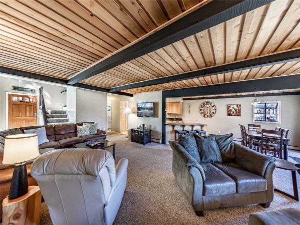 Lake Tahoe South Shore Home 990705