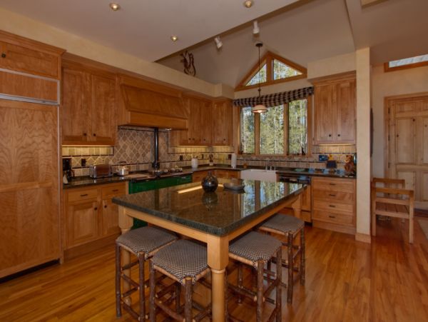 Lake Tahoe South Shore Home 990708