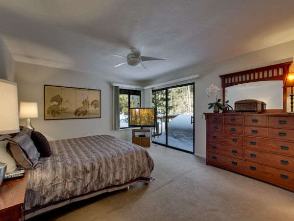 Lake Tahoe South Shore Home 990709