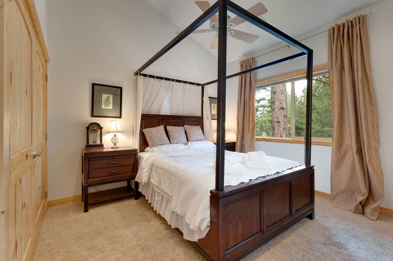 Lake Tahoe South Shore Home 990710