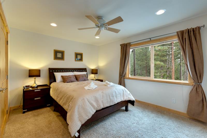 Lake Tahoe South Shore Home 990710