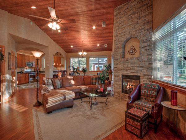 Lake Tahoe South Shore Home 990711