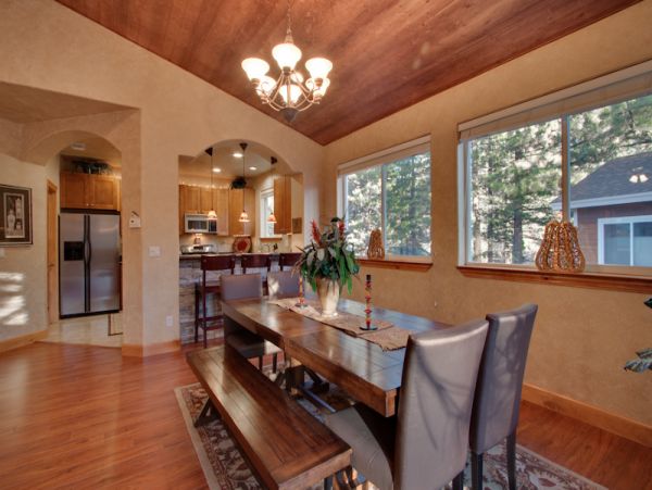 Lake Tahoe South Shore Home 990711
