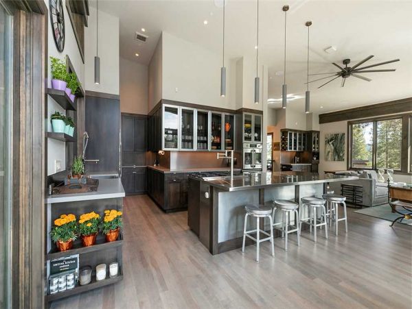 Lake Tahoe South Shore Home 990716