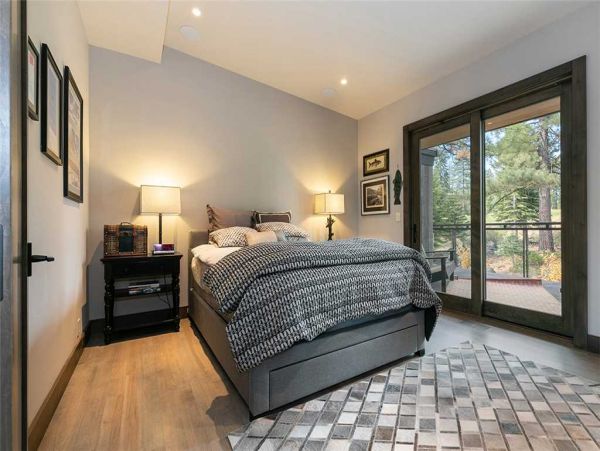 Lake Tahoe South Shore Home 990716