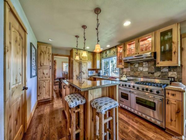 Lake Tahoe South Shore Home 990720