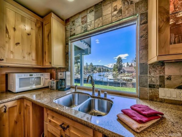 Lake Tahoe South Shore Home 990720
