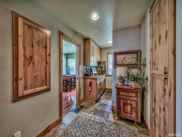 Lake Tahoe South Shore Home 990720