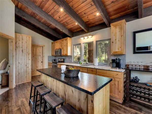 Lake Tahoe South Shore Home 990721