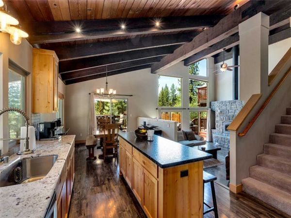 Lake Tahoe South Shore Home 990721