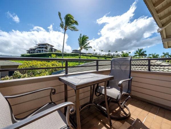 Ocean View One Bedroom Rental Condo in Kapalua Walk To Beach