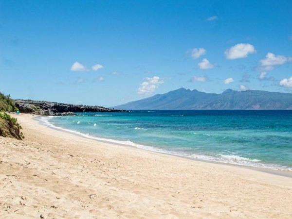 Ocean View One Bedroom Rental Condo in Kapalua Walk To Beach