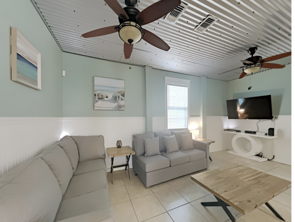 Five Bedroom Pool Home Walk to Beach in Miramar