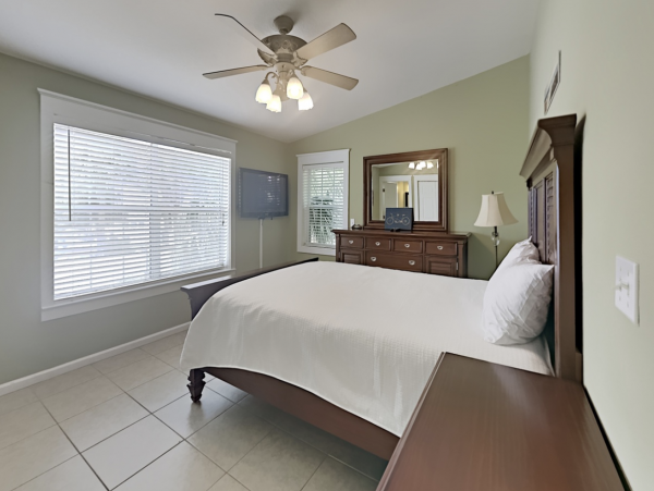 Five Bedroom Pool Home Walk to Beach in Miramar
