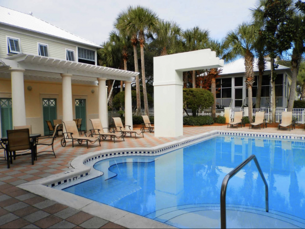 Five Bedroom Pool Home Walk to Beach in Miramar
