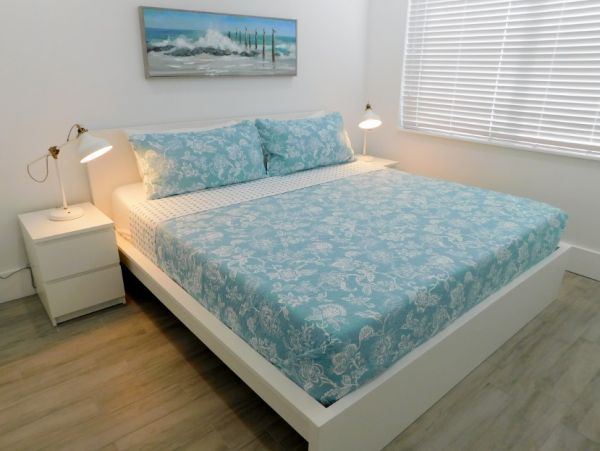 Short Walk to Beach Hollywood Vacation Home 7 Bedrooms