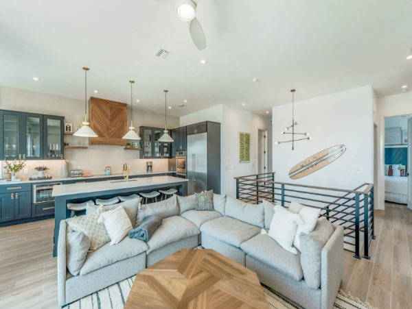 Eight Bedroom Posh Vacation Home in Bradenton Beach