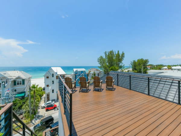 Eight Bedroom Posh Vacation Home in Bradenton Beach