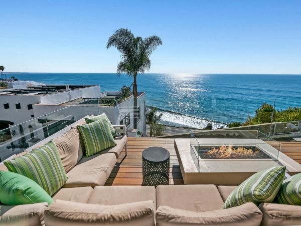 Lovely Malibu Three Bedroom Vacation Accommodation