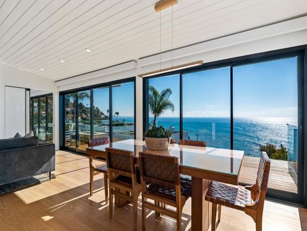 Lovely Malibu Three Bedroom Vacation Accommodation